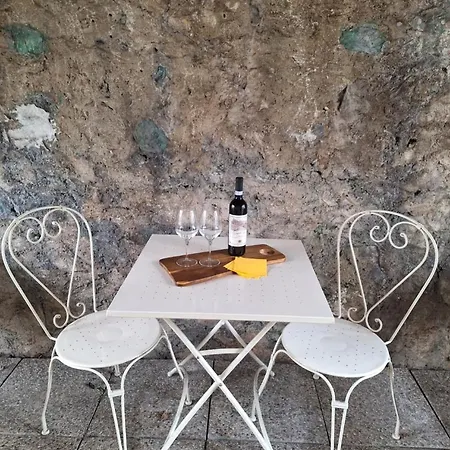 B&B Near Lake Como - Close To Train & Bus - Breakfast Included-2